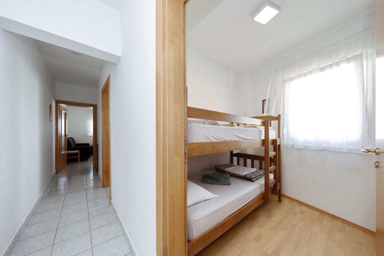 Apartment Alexa Турань Экстерьер фото