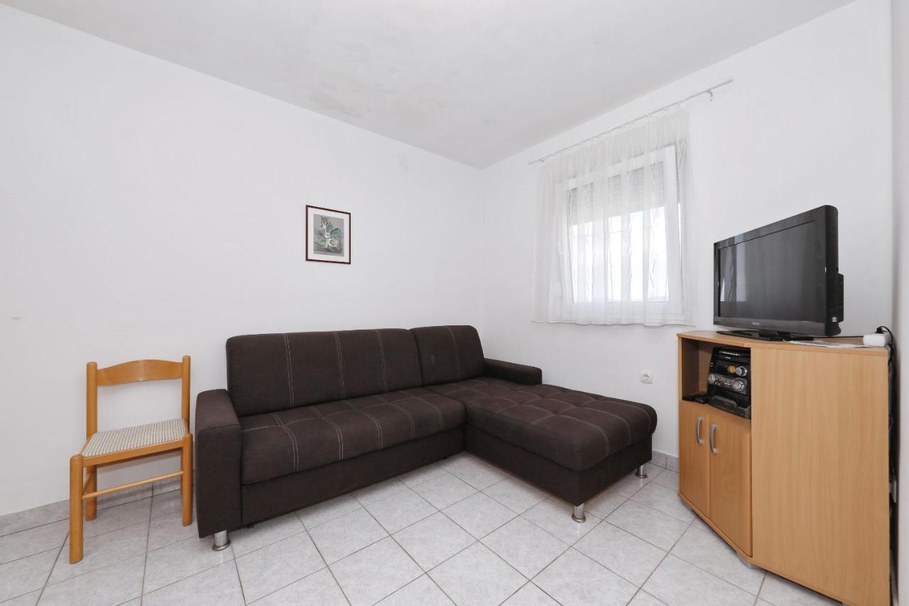 Apartment Alexa Турань Экстерьер фото