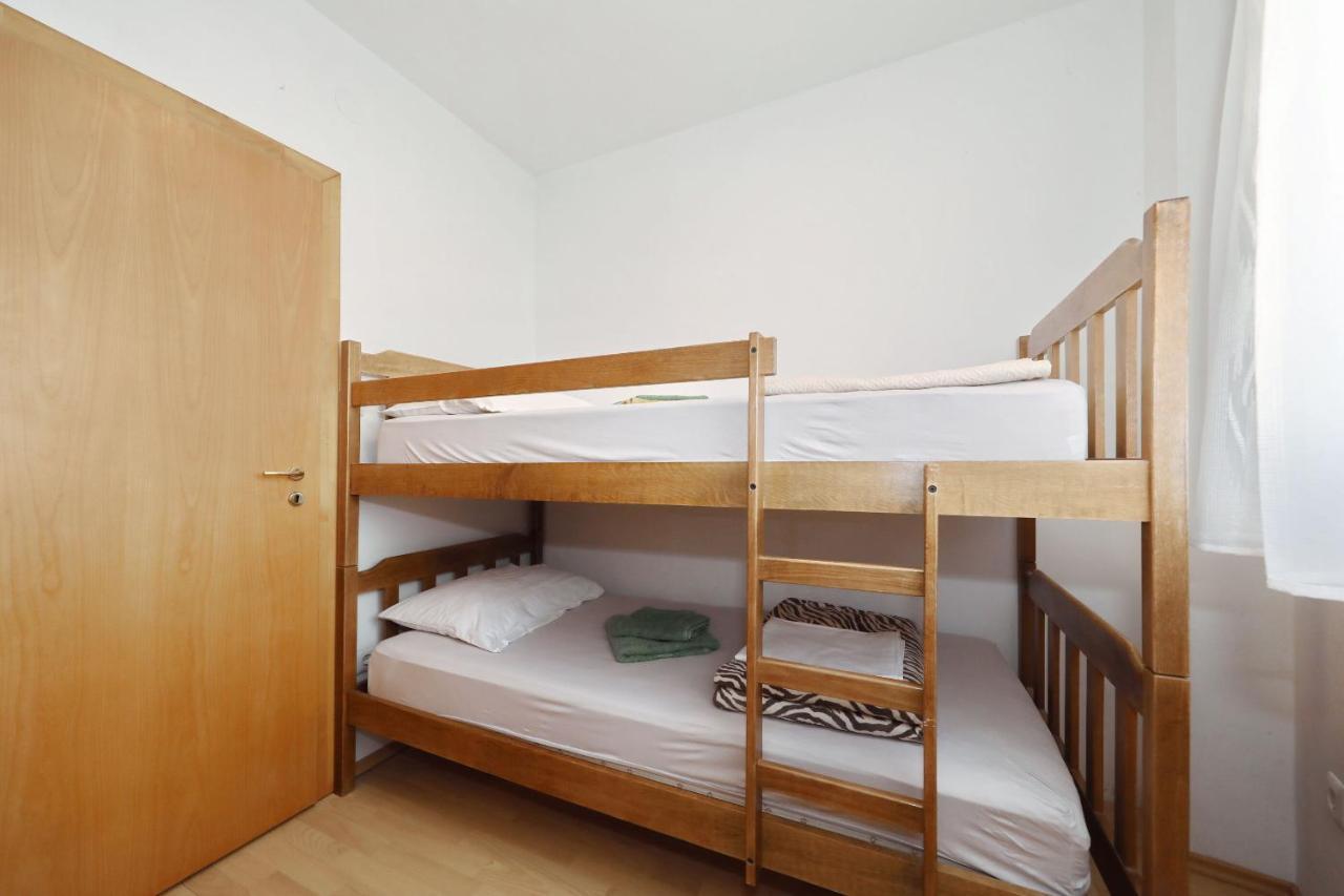 Apartment Alexa Турань Экстерьер фото